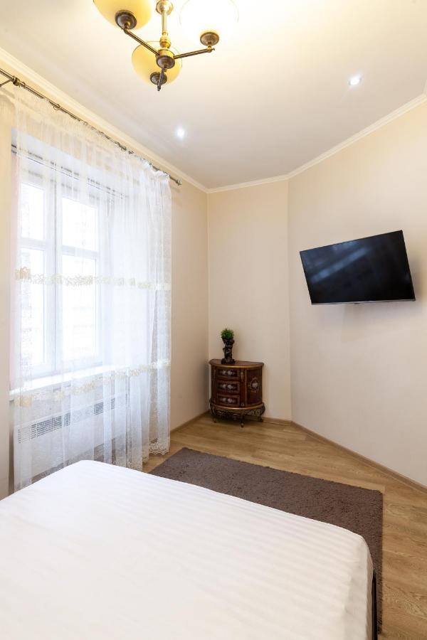Romari Лесі Українки Apartamento Lviv Exterior foto