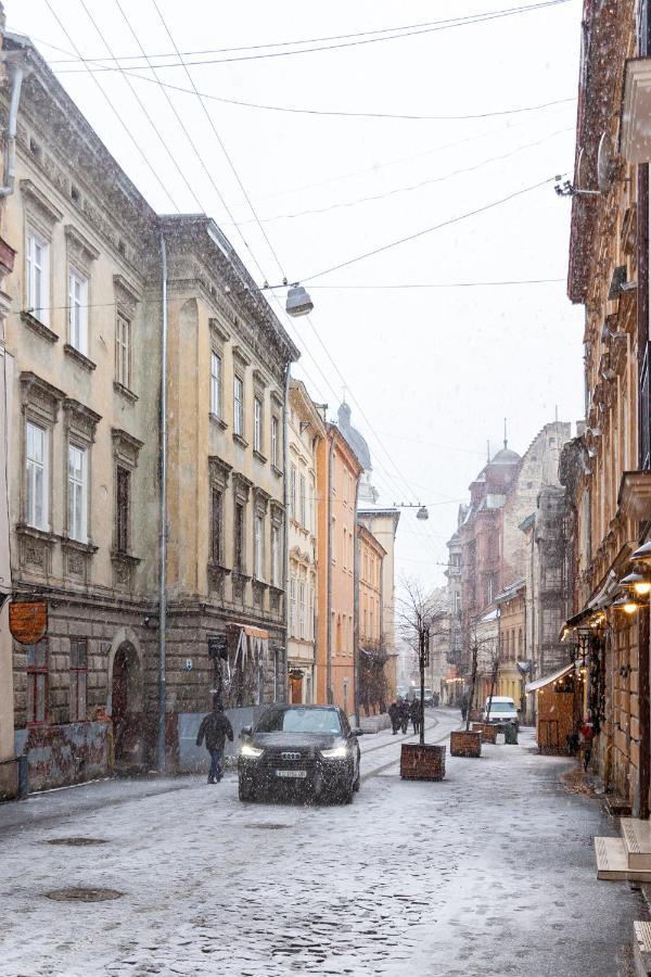 Romari Лесі Українки Apartamento Lviv Exterior foto