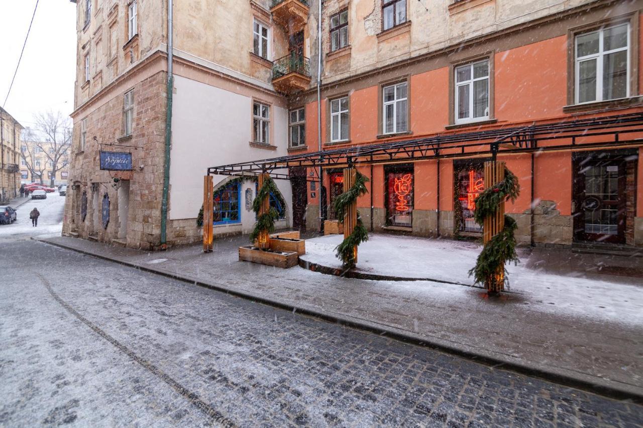 Romari Лесі Українки Apartamento Lviv Exterior foto
